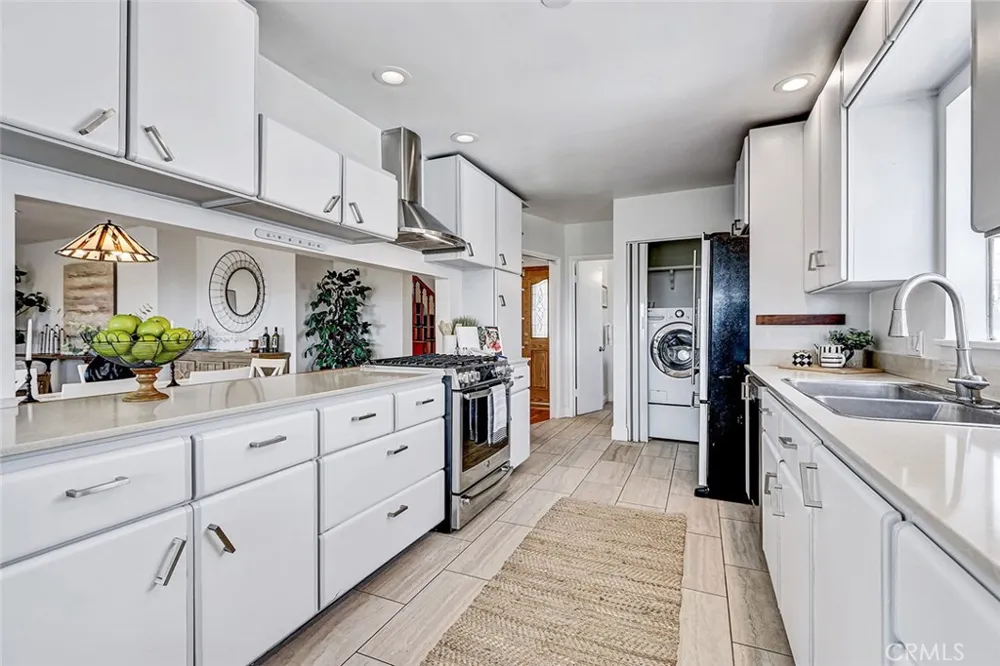 404 Hanford Avenue San Pedro, CA 90732