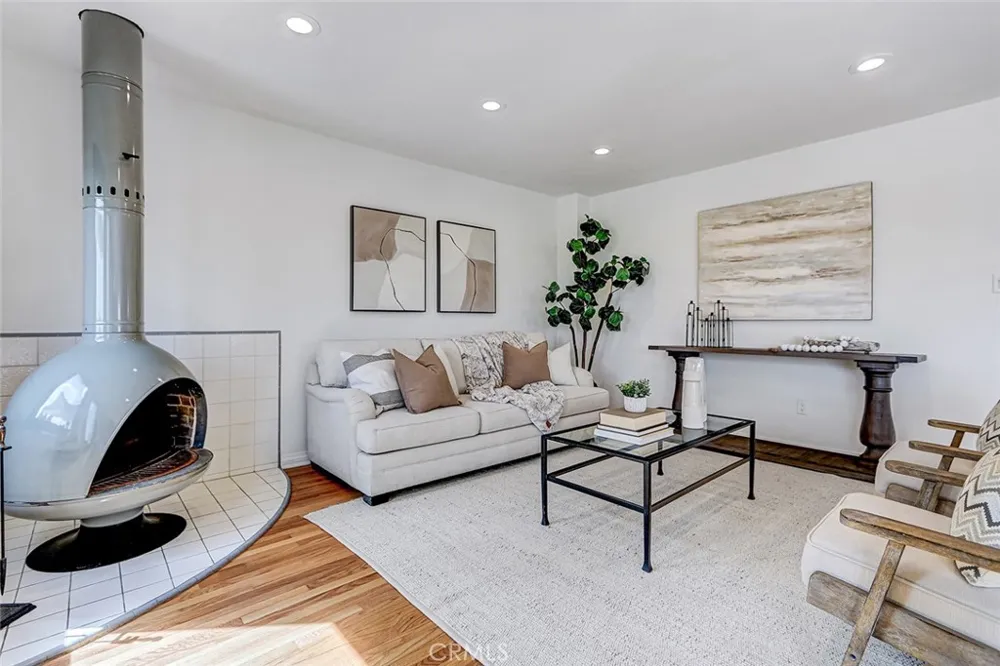 404 Hanford Avenue San Pedro, CA 90732