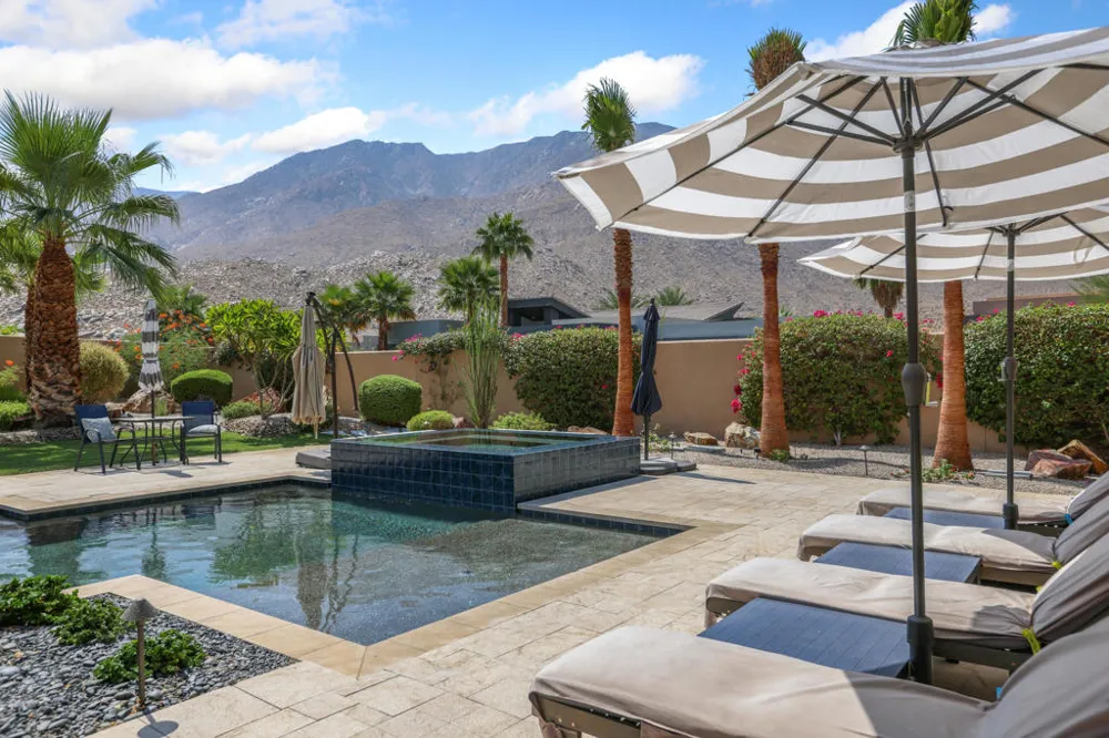 3150 Cody Court Palm Springs, CA 92264
