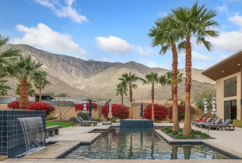 3150 Cody Court Palm Springs, CA 92264