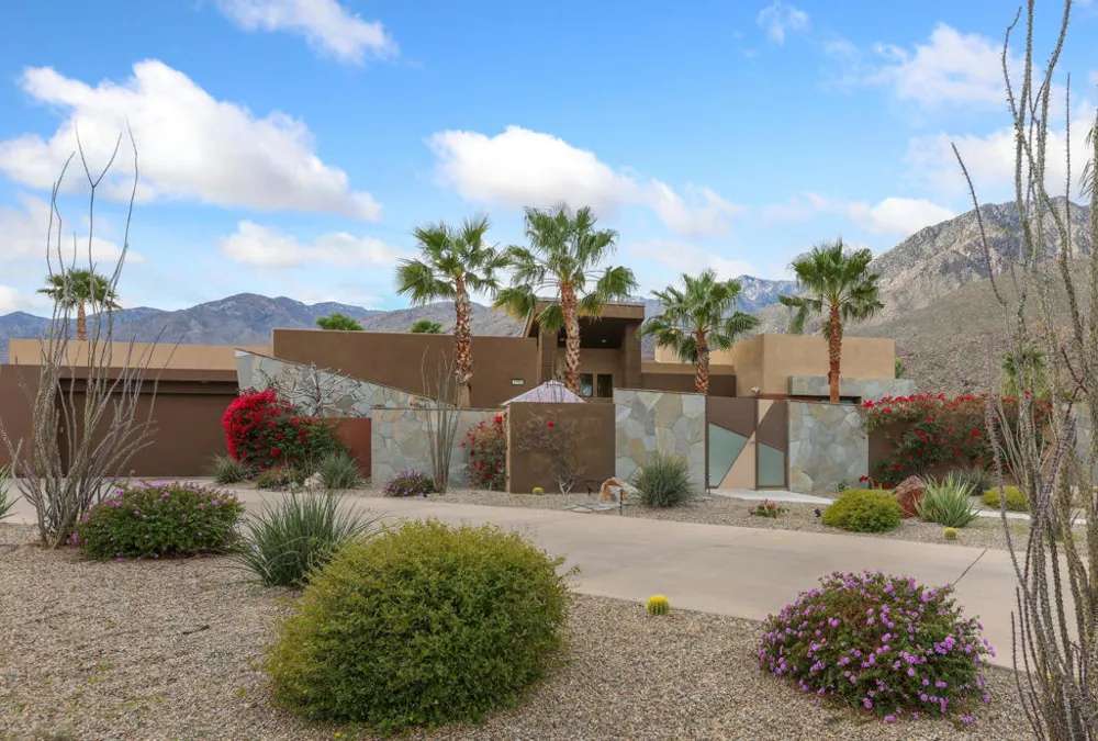 3150 Cody Court Palm Springs, CA 92264