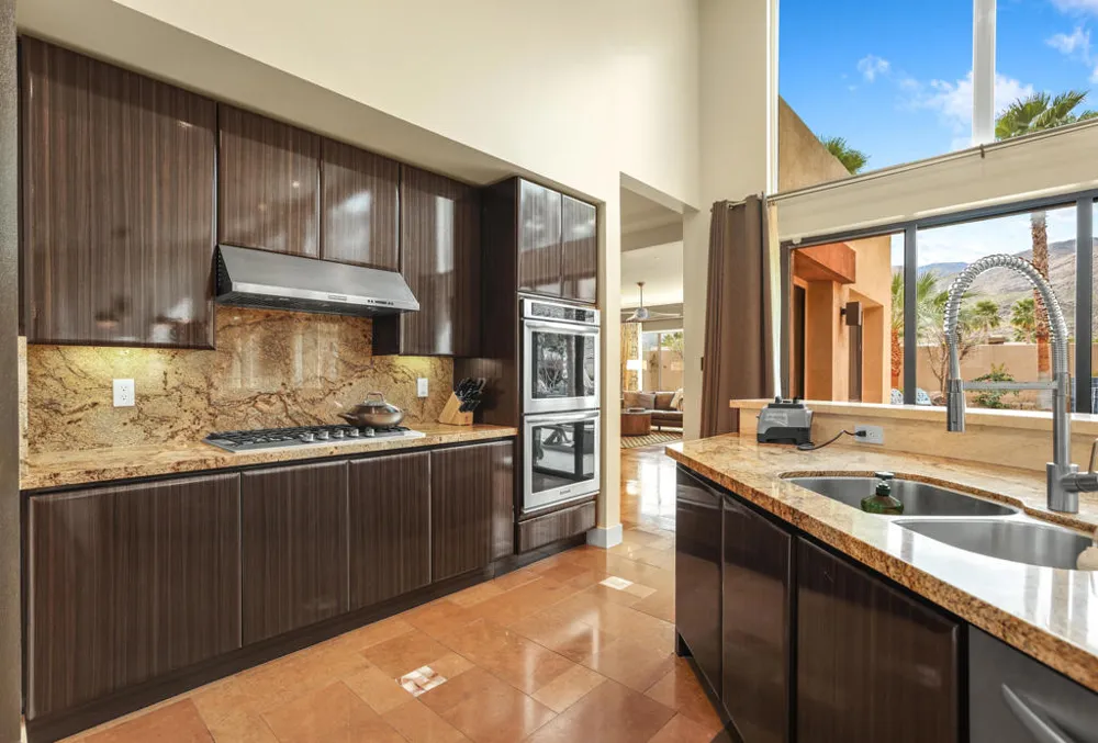 3150 Cody Court Palm Springs, CA 92264
