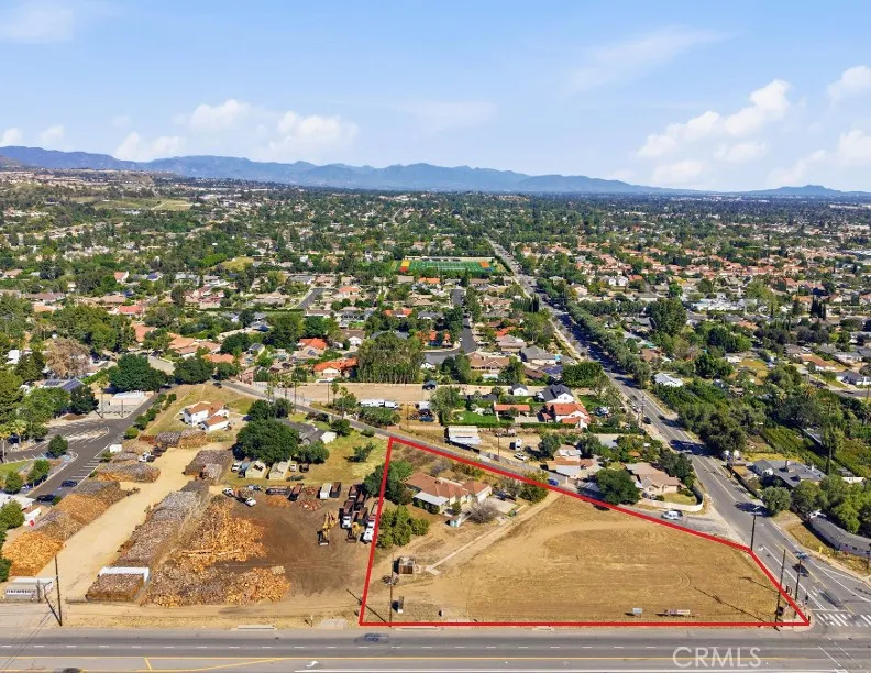 10721 Andora Chatsworth, CA 91311