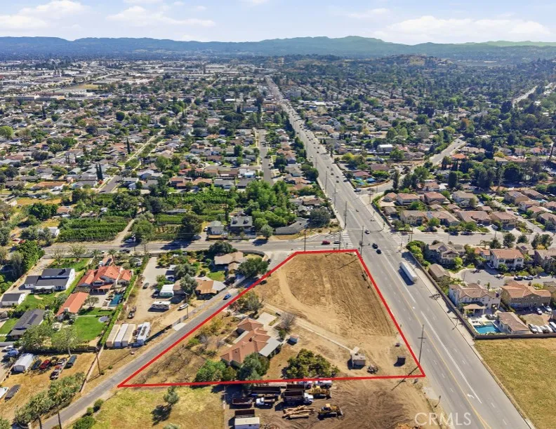 10721 Andora Chatsworth, CA 91311