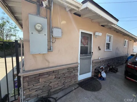 4325 Bannister
