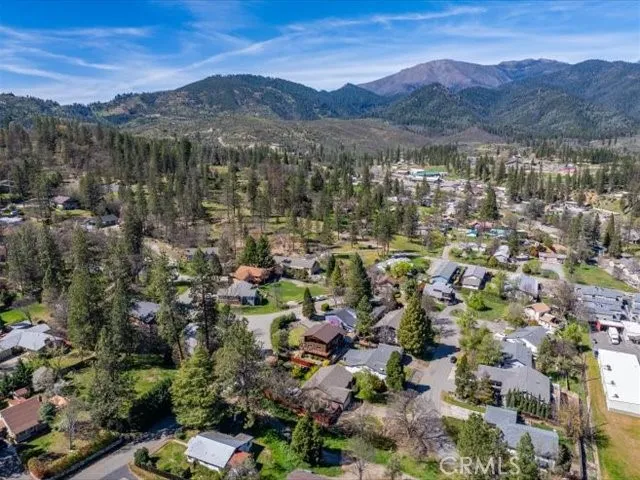181 Hanover Weaverville, CA 96093