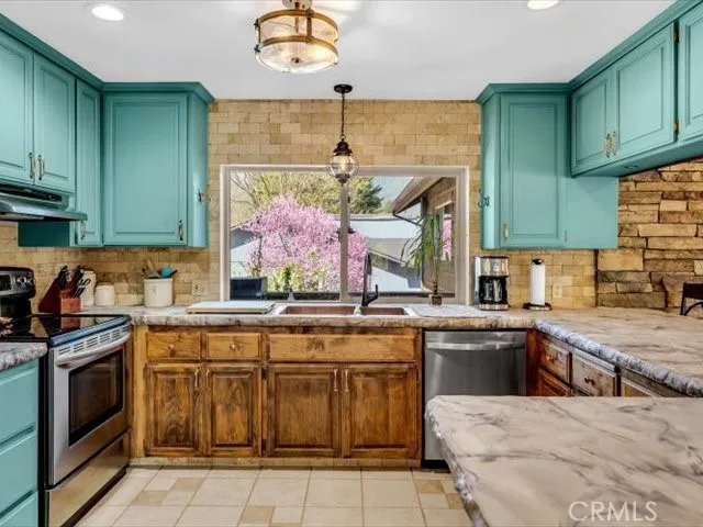 181 Hanover Weaverville, CA 96093