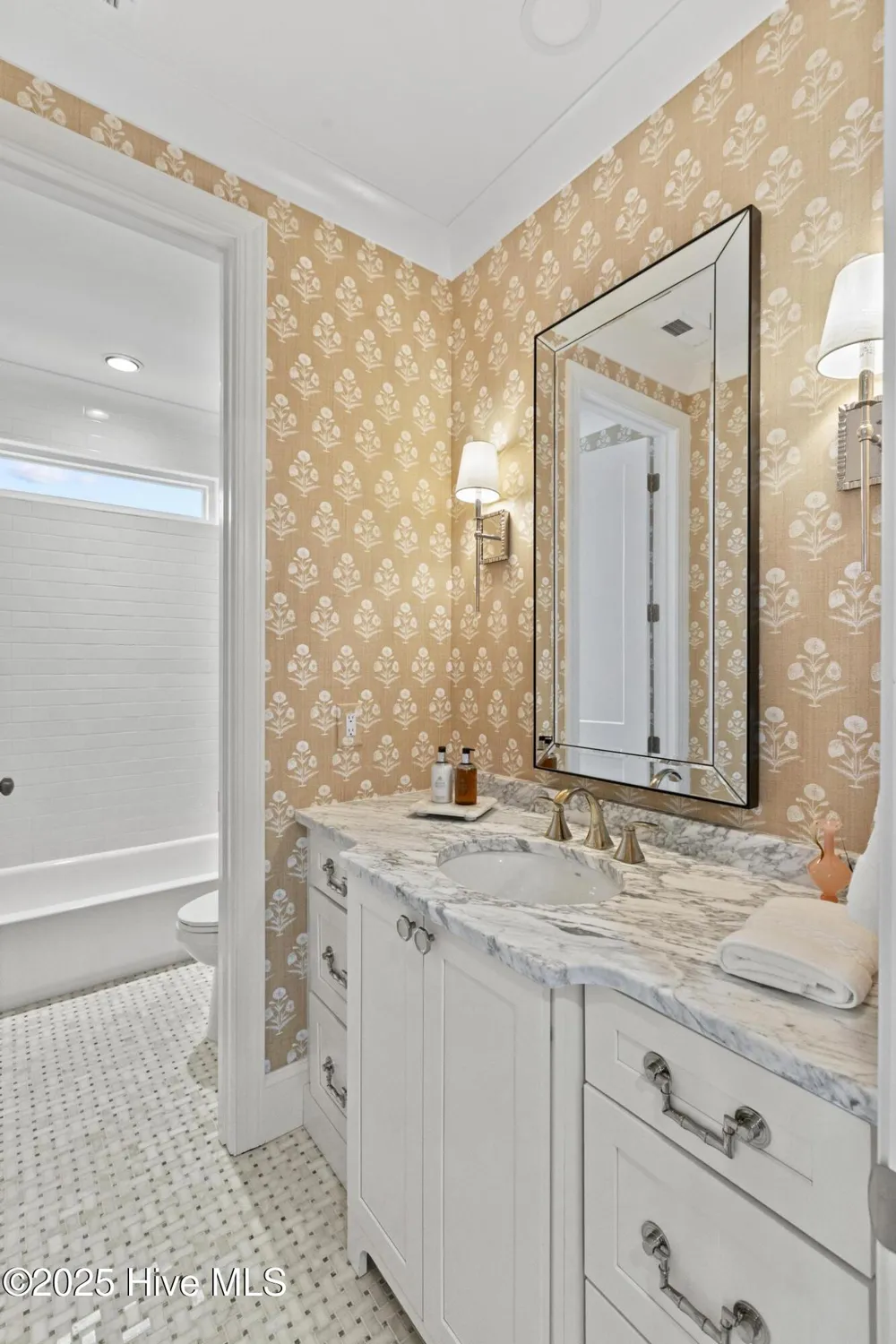 611 S Topsail Drive #A Surf City, NC 28445