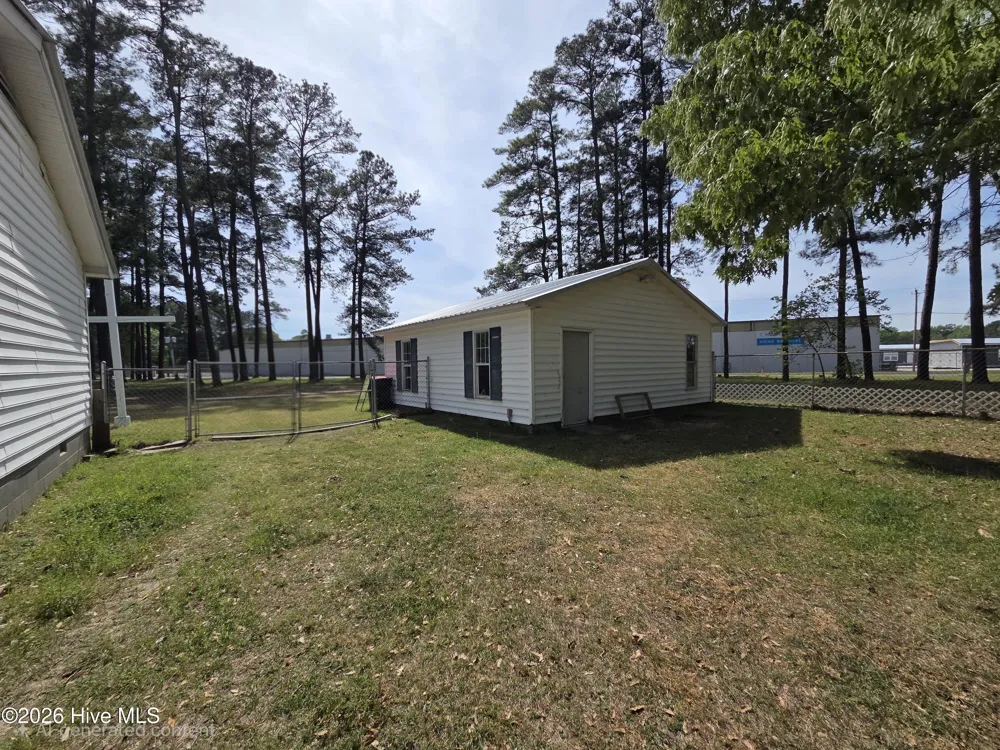 5841 Crestline Road Laurinburg, NC 28352