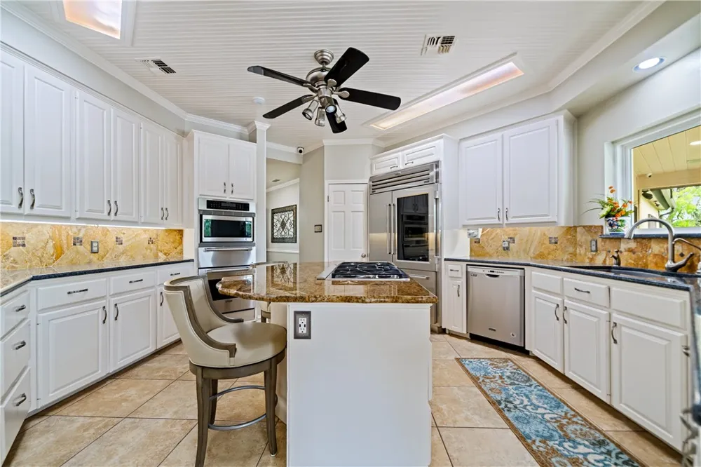5548 County Road 81 Robstown, TX 78380