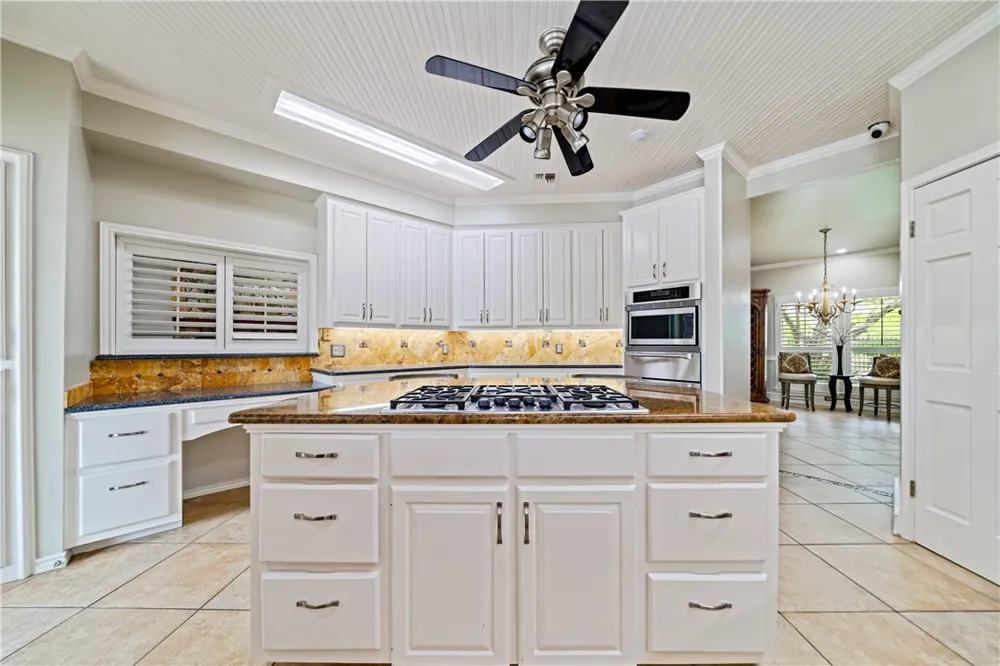 5548 County Road 81 Robstown, TX 78380
