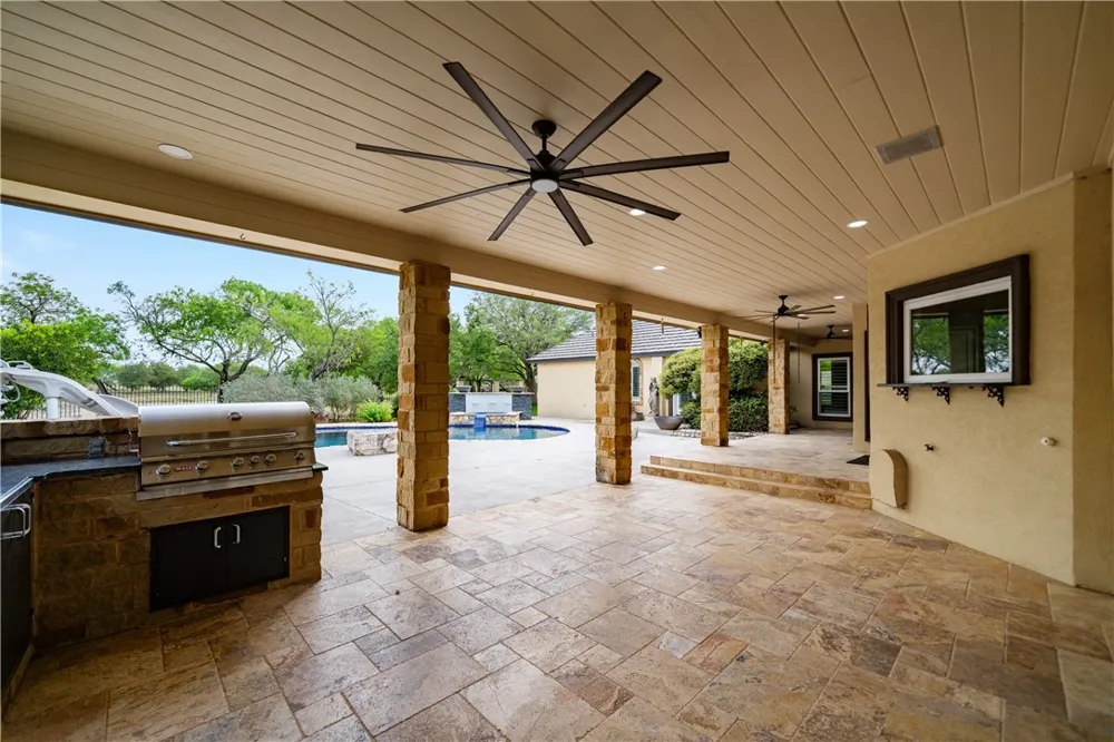 5548 County Road 81 Robstown, TX 78380