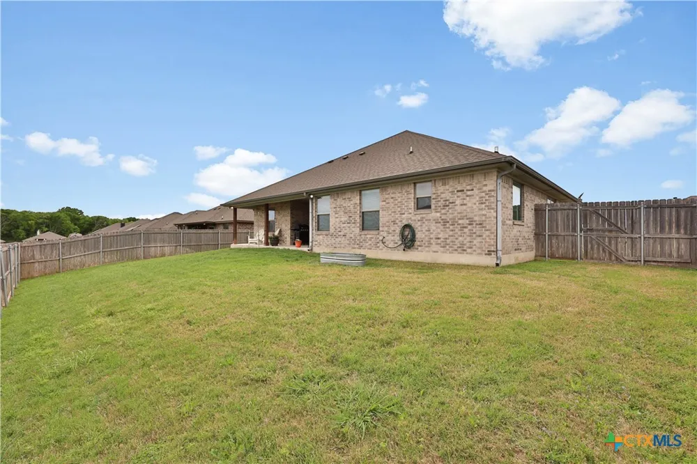 605 Willow Drive Troy, TX 76579