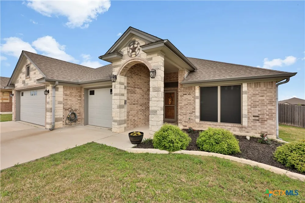 605 Willow Drive Troy, TX 76579