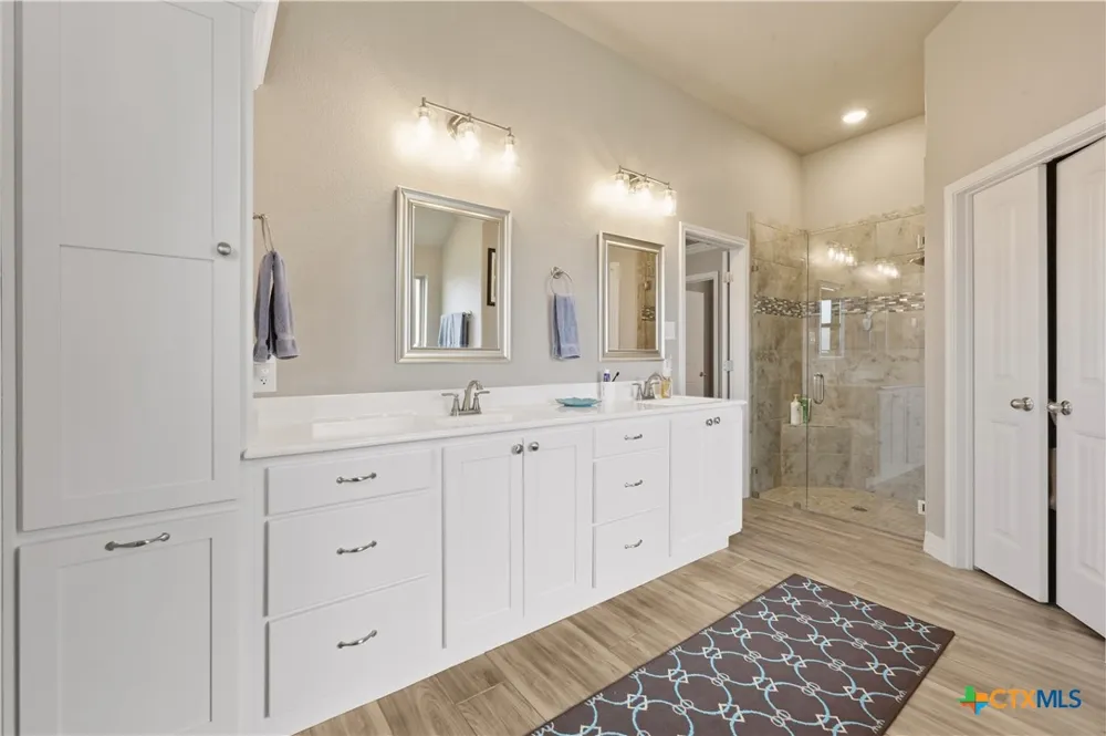 605 Willow Drive Troy, TX 76579