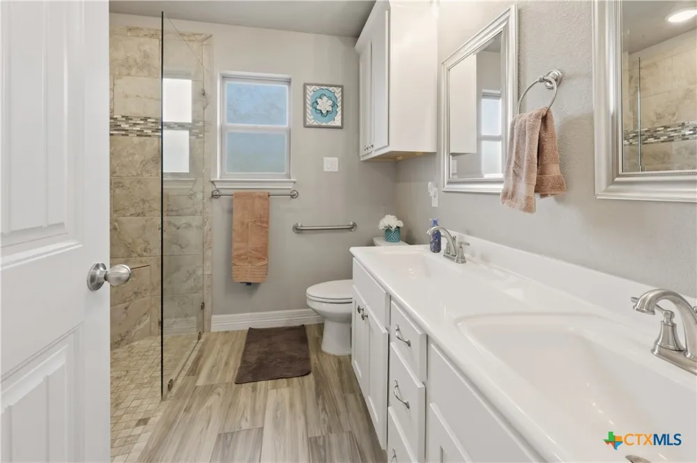 605 Willow Drive Troy, TX 76579