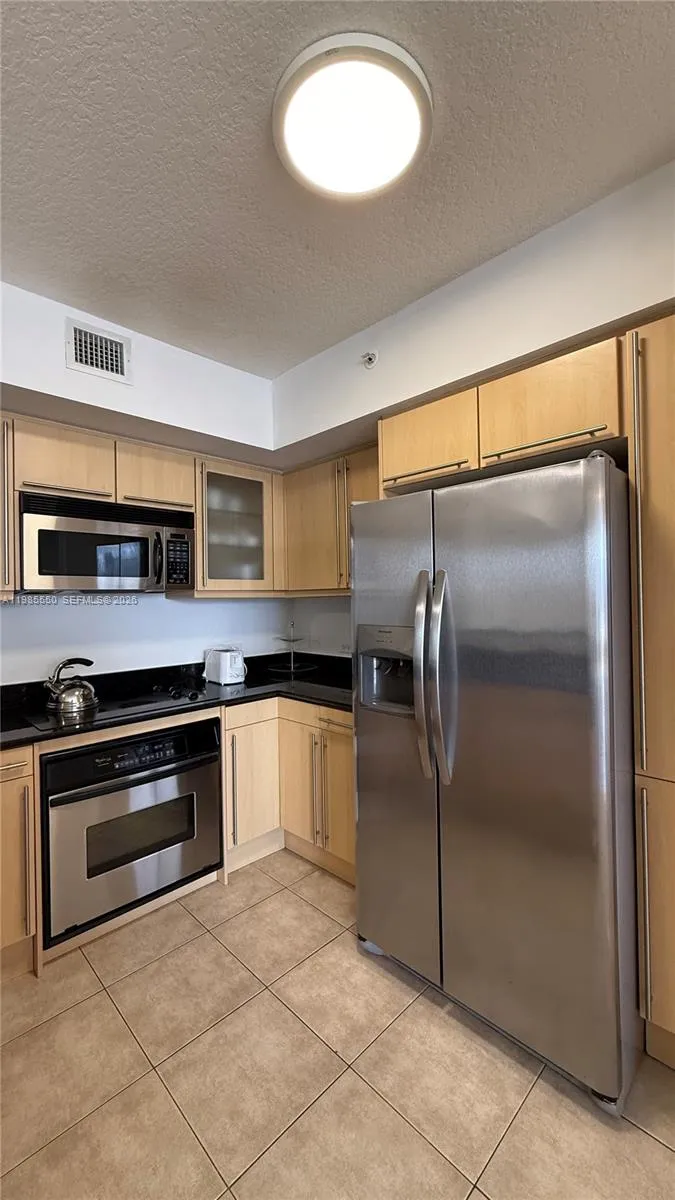 2080 S Ocean Dr #905 Hallandale Beach, FL 33009