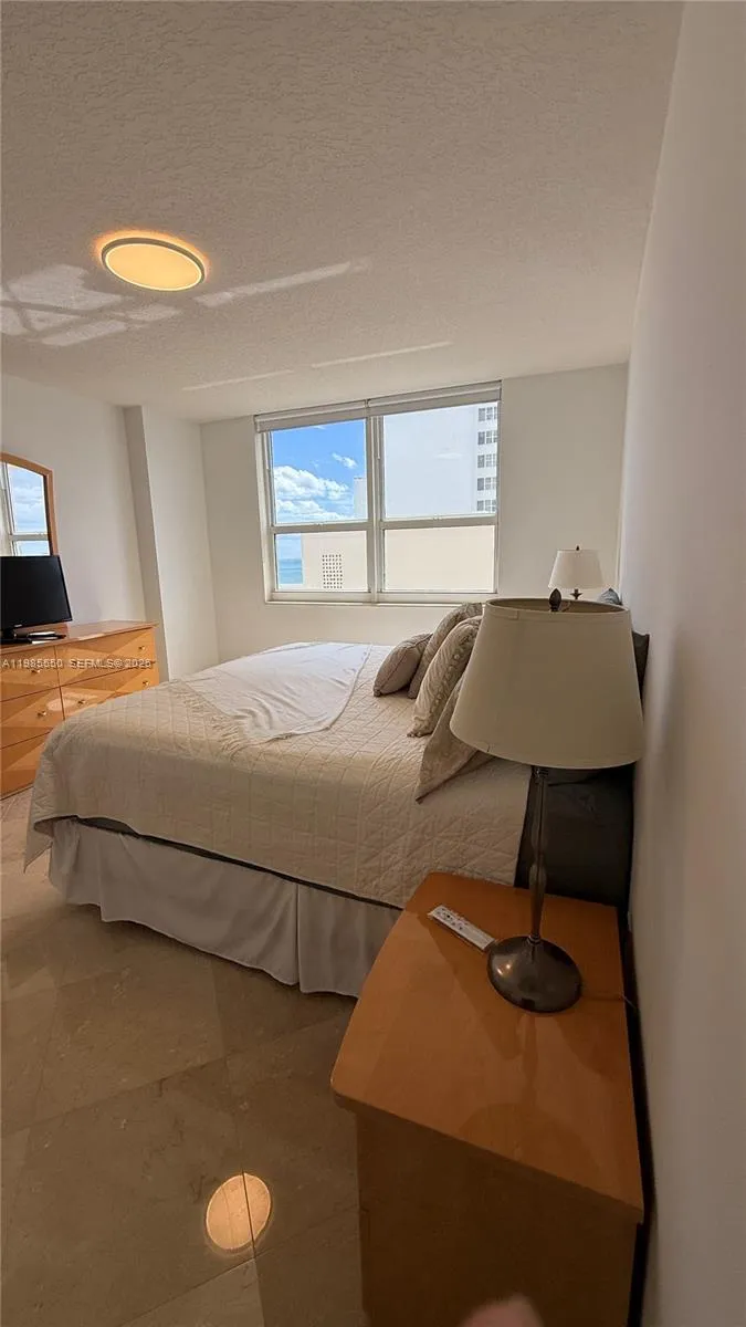 2080 S Ocean Dr #905 Hallandale Beach, FL 33009
