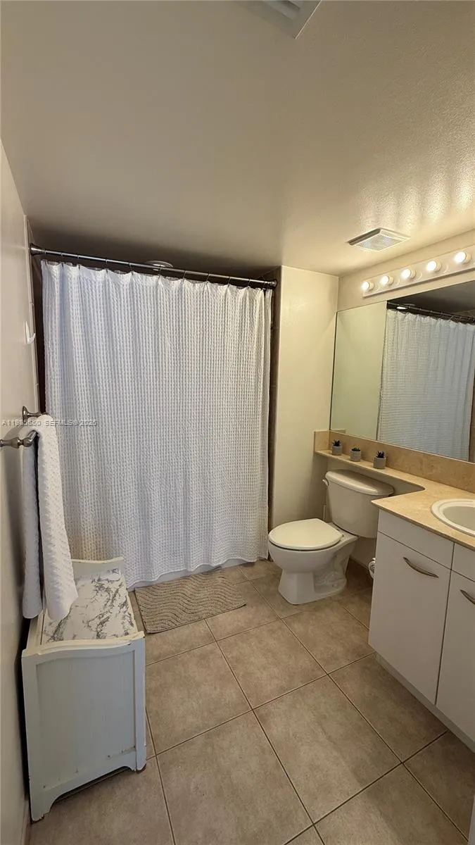 2080 S Ocean Dr #905 Hallandale Beach, FL 33009