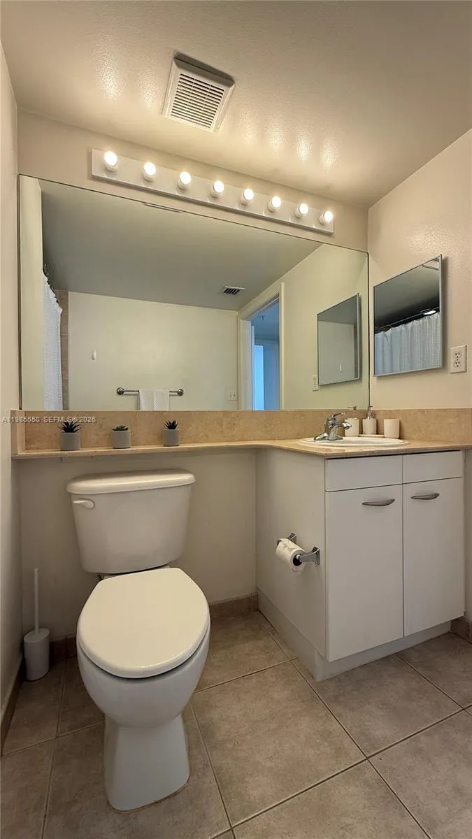 2080 S Ocean Dr #905 Hallandale Beach, FL 33009