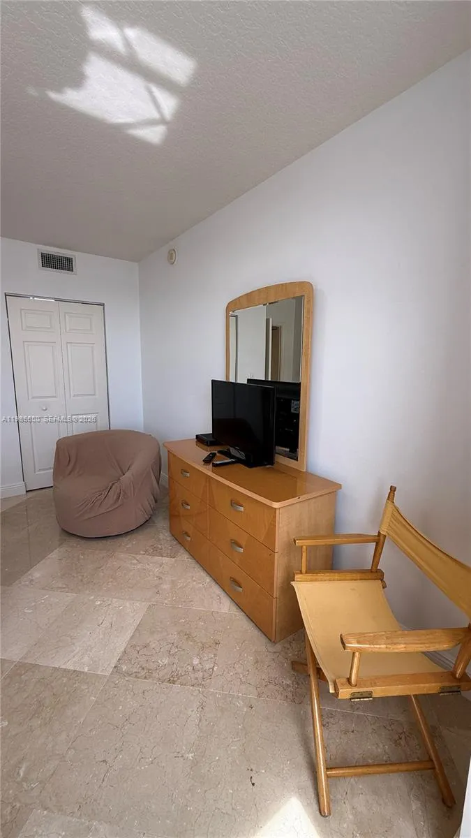 2080 S Ocean Dr #905 Hallandale Beach, FL 33009