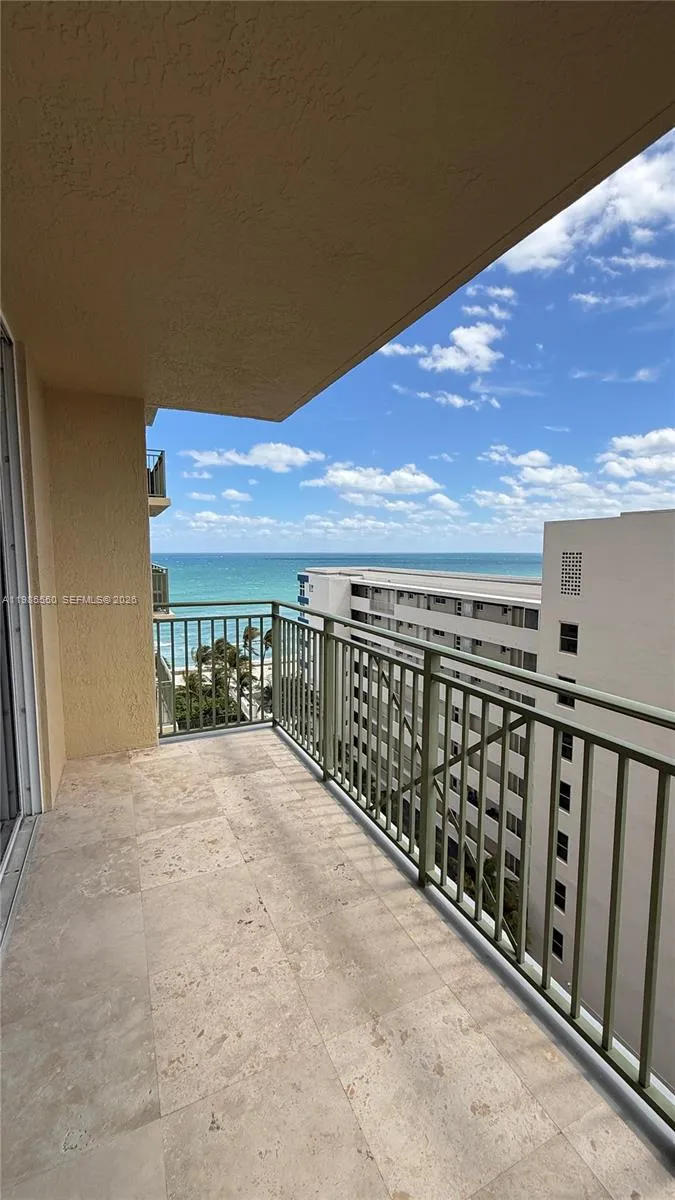 2080 S Ocean Dr #905 Hallandale Beach, FL 33009