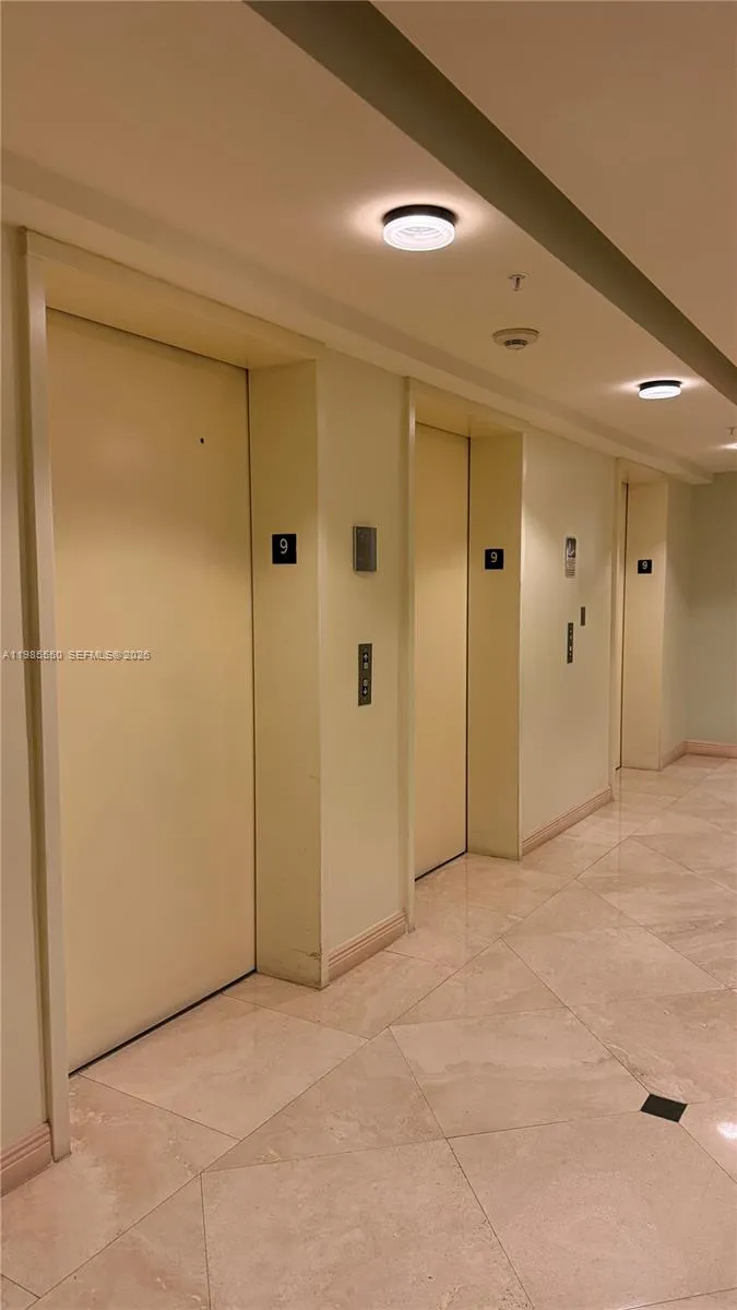2080 S Ocean Dr #905 Hallandale Beach, FL 33009