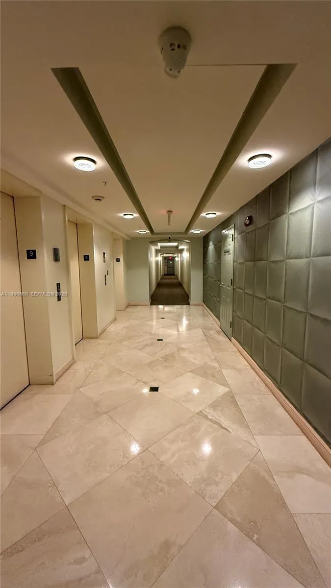 2080 S Ocean Dr #905 Hallandale Beach, FL 33009