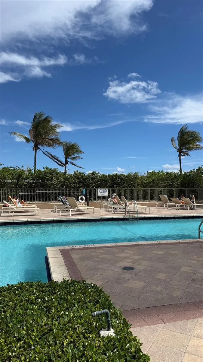 2080 S Ocean Dr #905 Hallandale Beach, FL 33009
