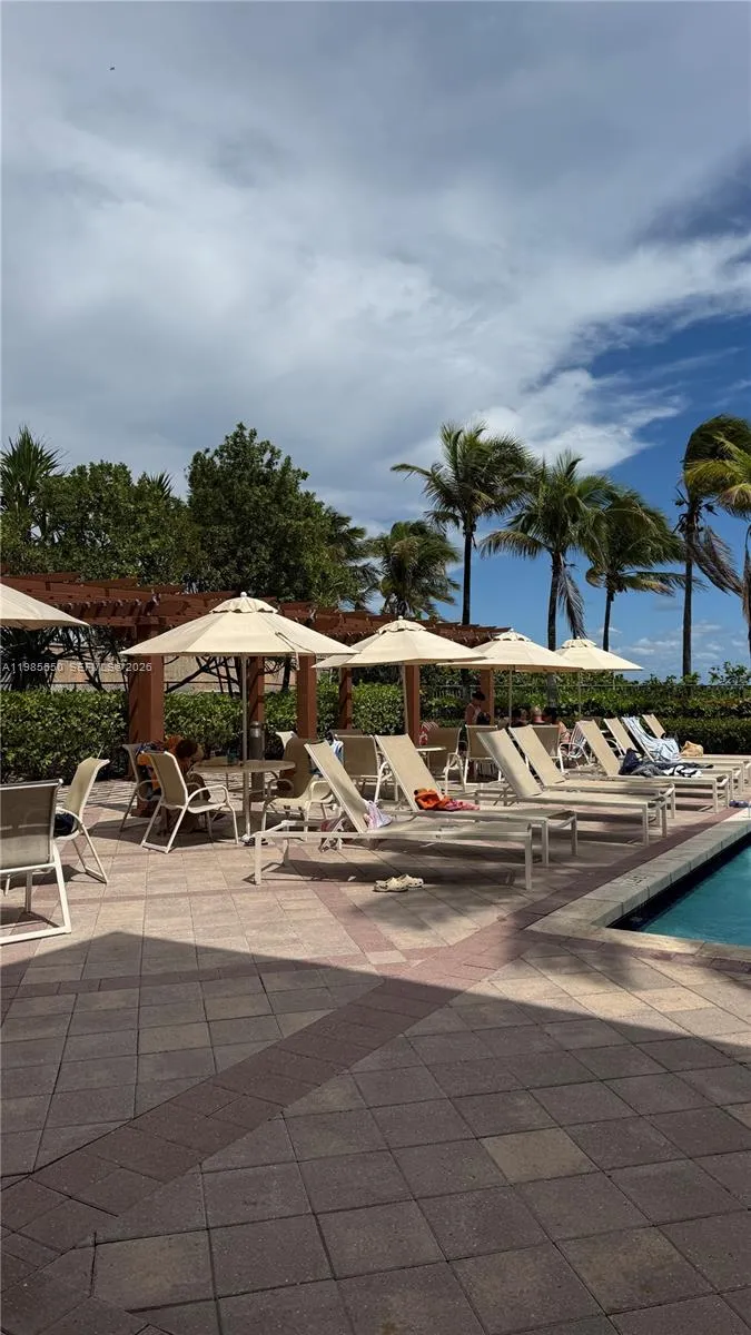 2080 S Ocean Dr #905 Hallandale Beach, FL 33009