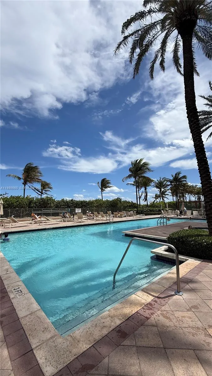 2080 S Ocean Dr #905 Hallandale Beach, FL 33009