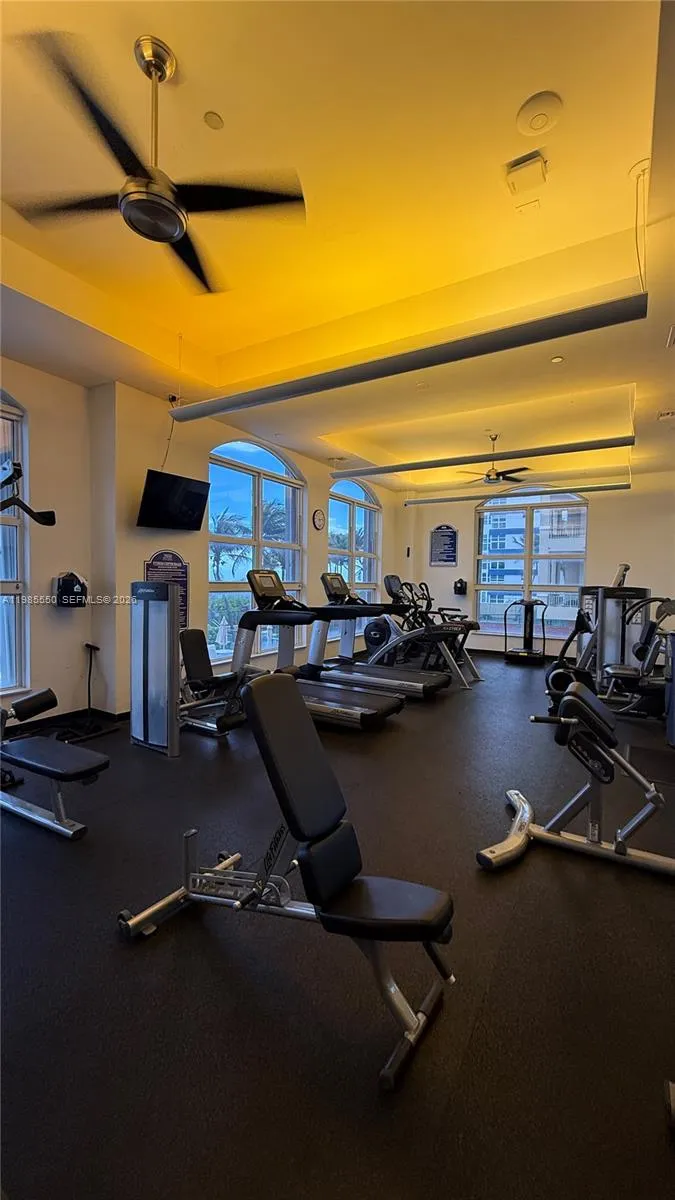 2080 S Ocean Dr #905 Hallandale Beach, FL 33009