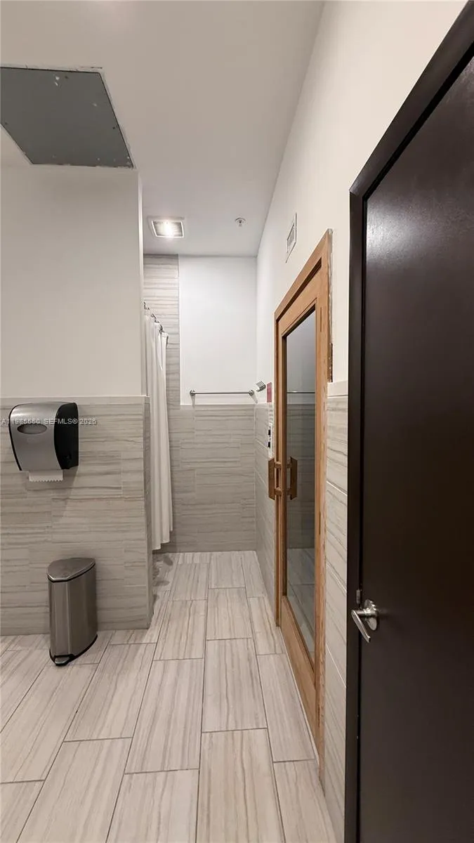 2080 S Ocean Dr #905 Hallandale Beach, FL 33009