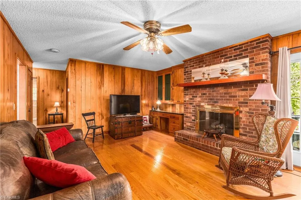131 Ridge Street Jonesville, NC 28642