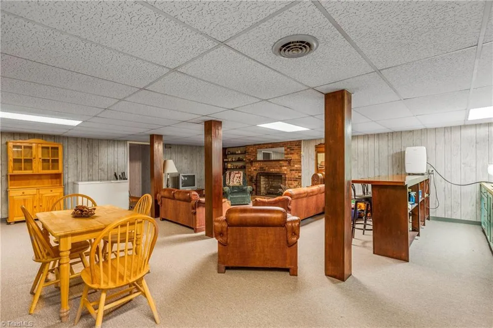 131 Ridge Street Jonesville, NC 28642