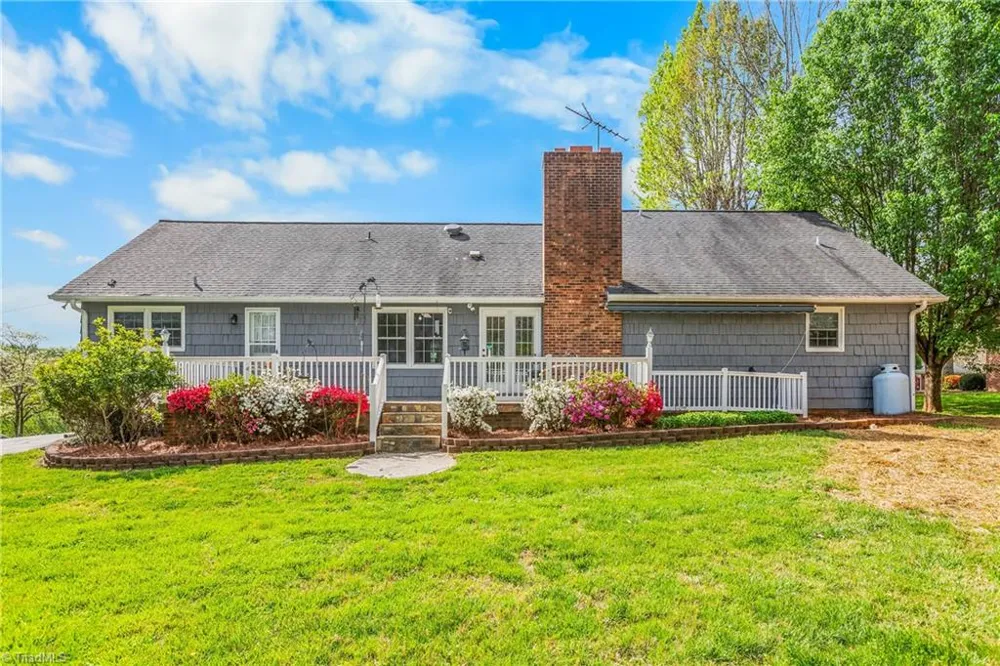 131 Ridge Street Jonesville, NC 28642
