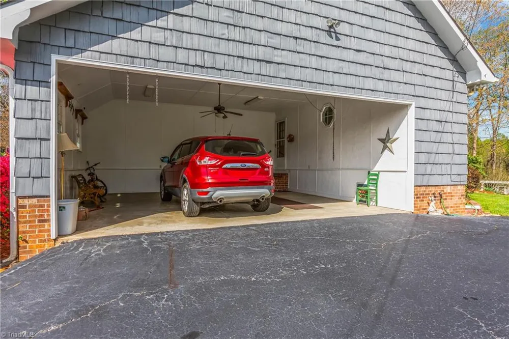 131 Ridge Street Jonesville, NC 28642