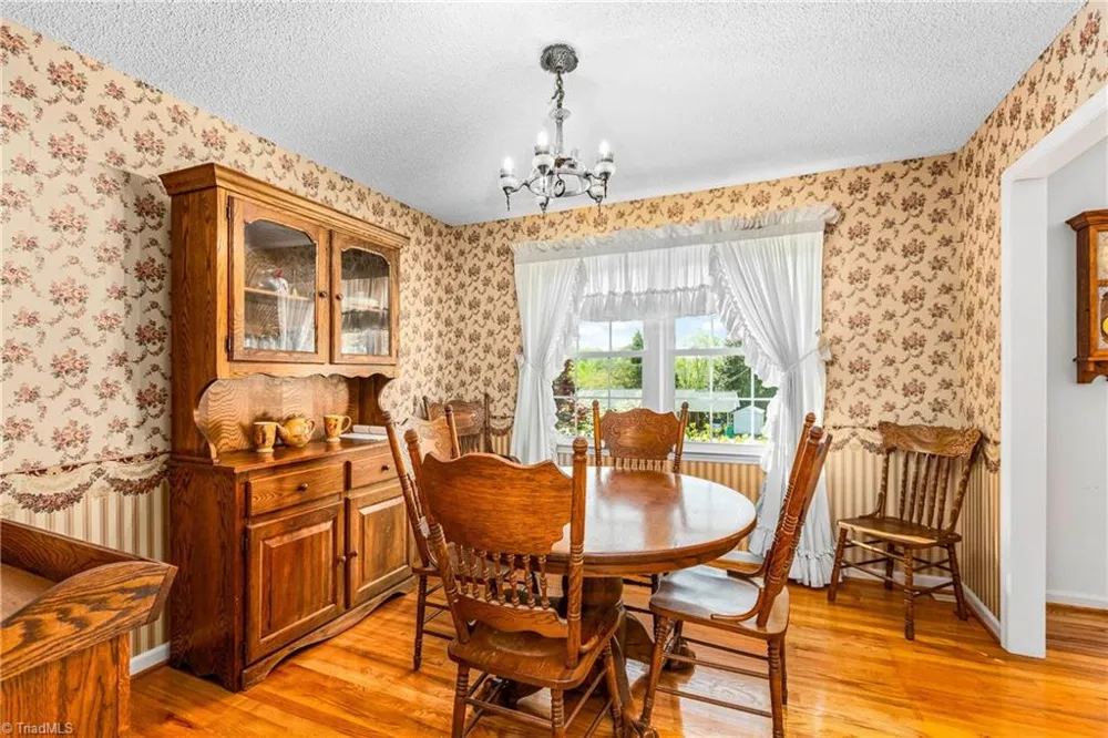 131 Ridge Street Jonesville, NC 28642