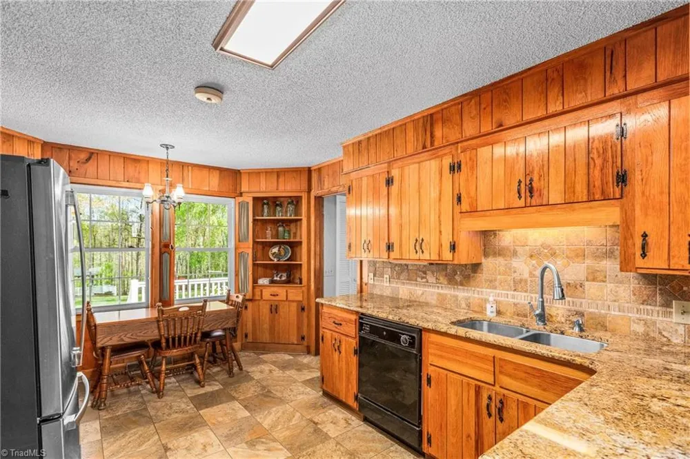 131 Ridge Street Jonesville, NC 28642