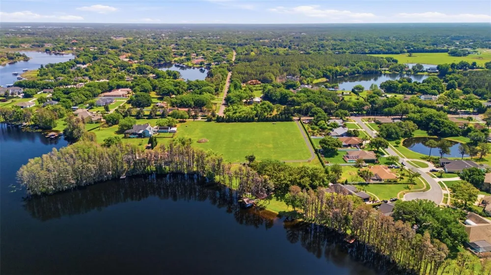 820 NEWBERGER ROAD Lutz, FL 33549