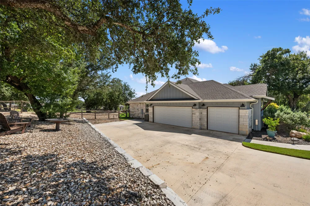105 Stag Leap Court Liberty Hill, TX 78642