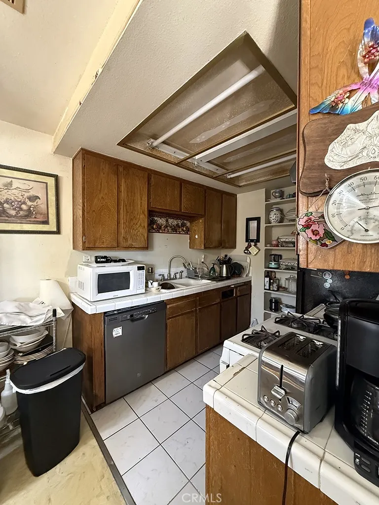 1481 Forest Glen Drive #213 Hacienda Heights, CA 91745