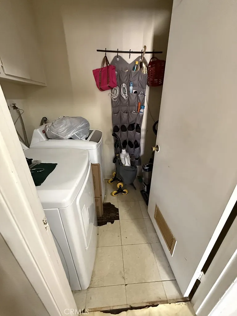 1481 Forest Glen Drive #213 Hacienda Heights, CA 91745