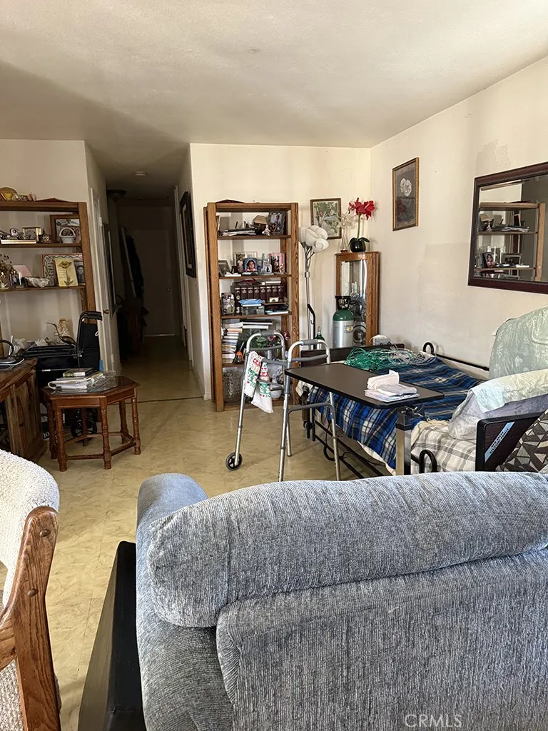 1481 Forest Glen Drive #213 Hacienda Heights, CA 91745