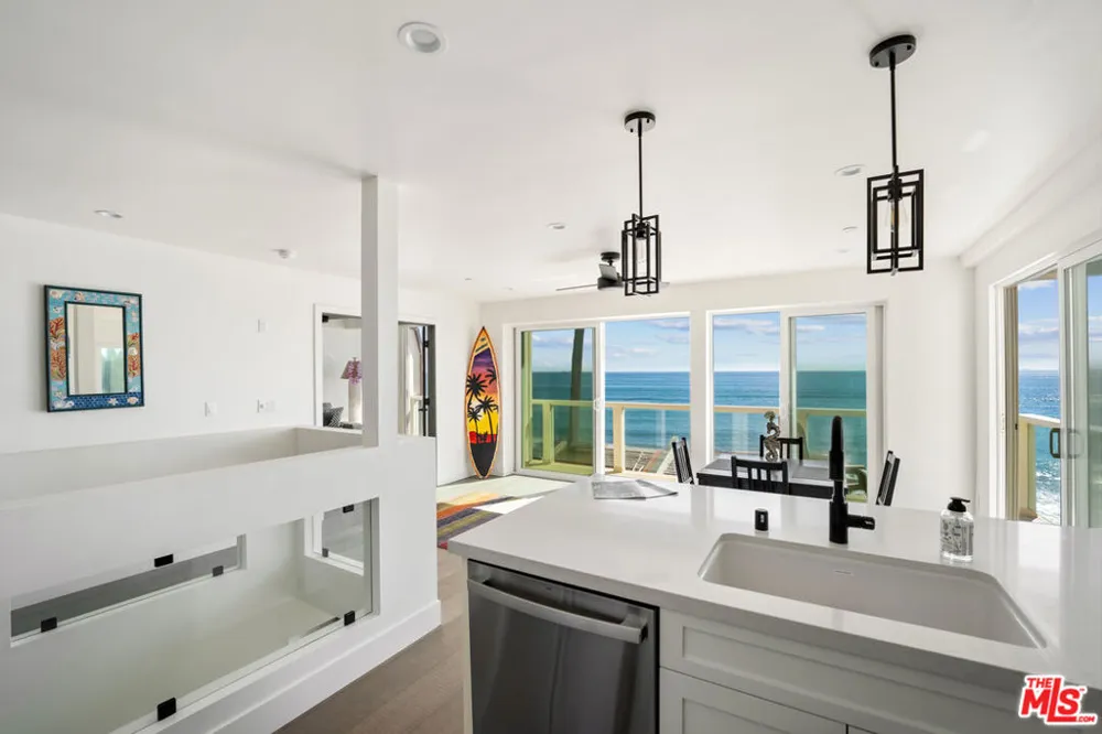 11838 Ebbtide Lane Malibu, CA 90265