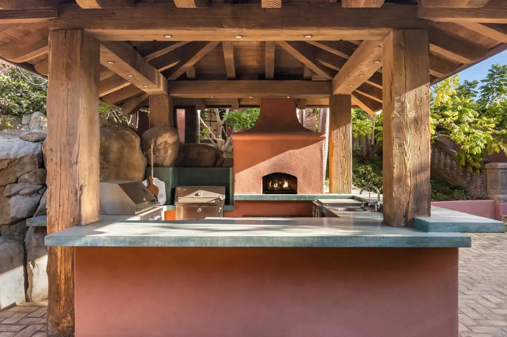 17116 Paseo Hermosa Rancho Santa Fe, CA 92067