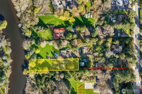 17050 70th Avenue NE