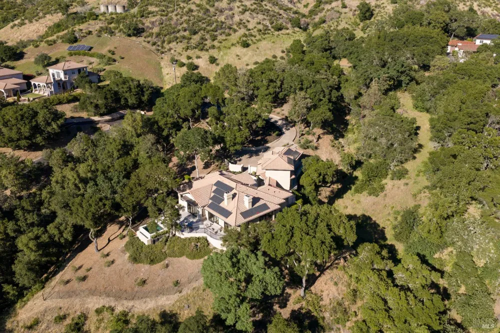 9995 Courtney Drive Kenwood, CA 95452