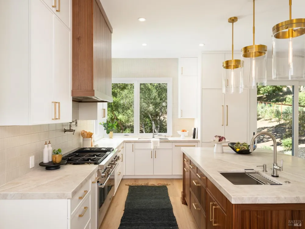 9995 Courtney Drive Kenwood, CA 95452
