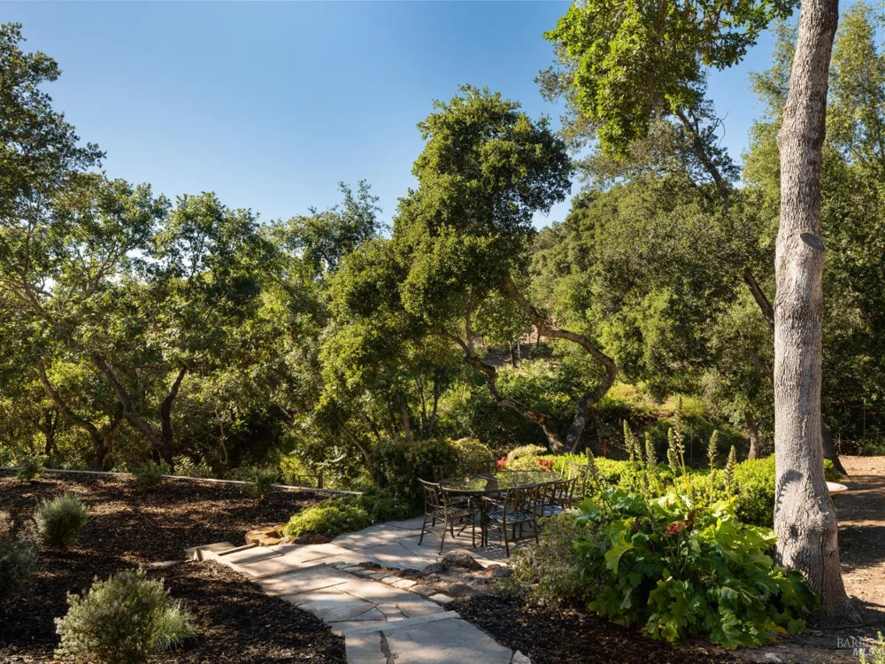 9995 Courtney Drive Kenwood, CA 95452